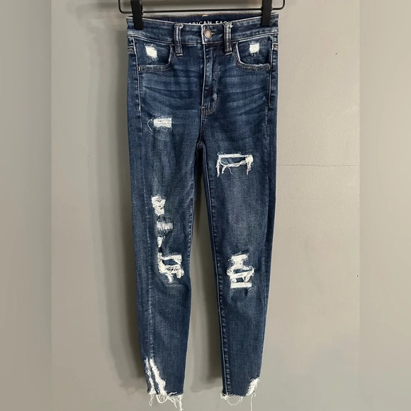 American Eagle Outfitters | AEO | Dark Wash Super Hi-Rise Jegging. Size 000 Shor - Picture 1 of 9
